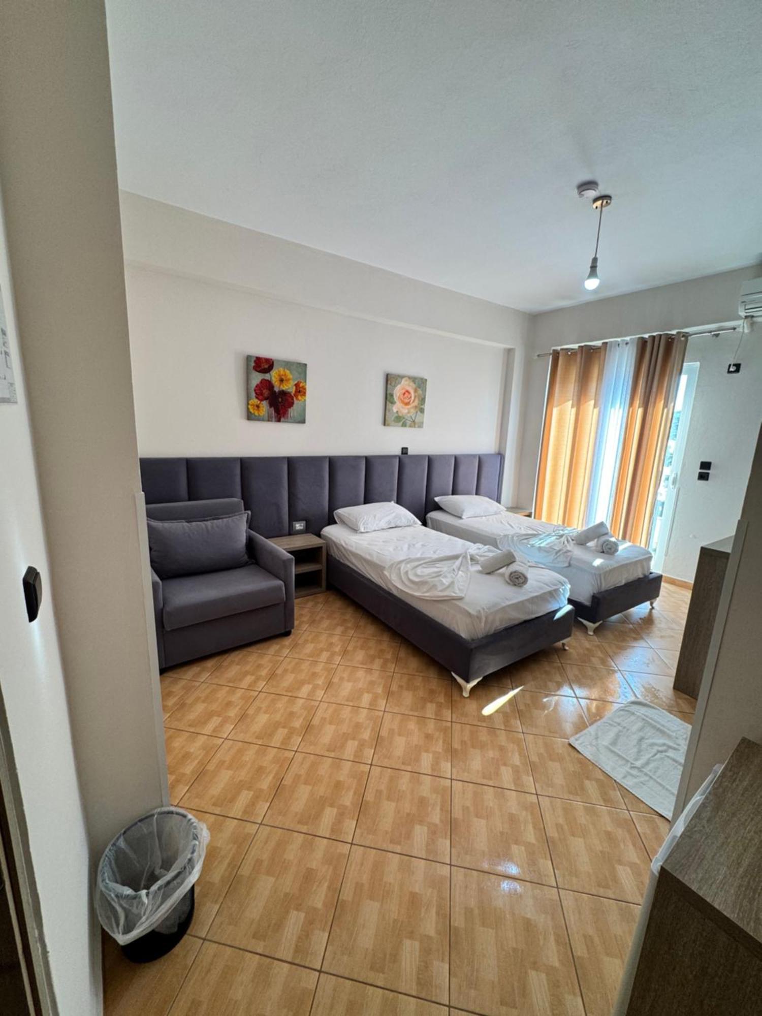 Hotel Driloni Ksamil Esterno foto